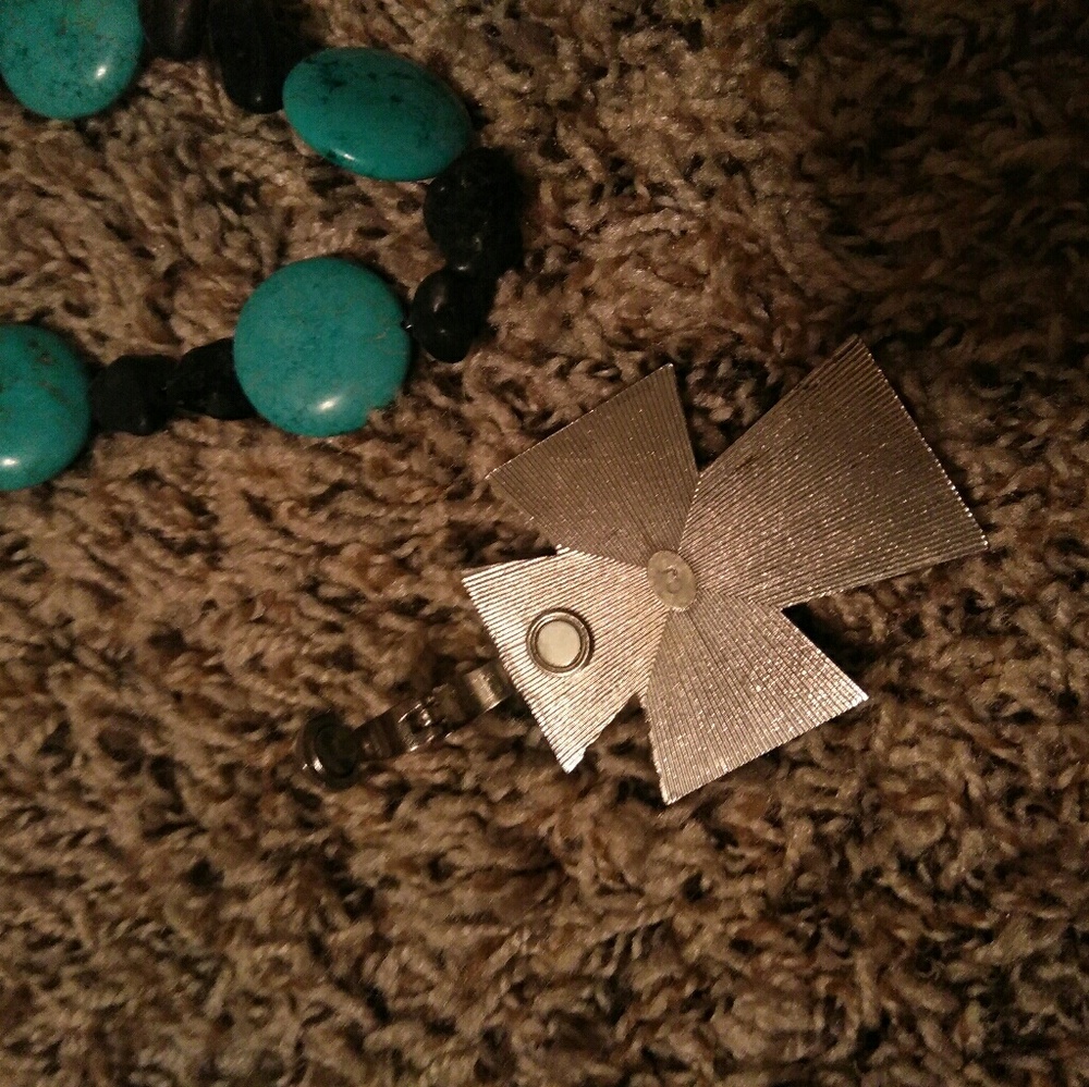 Necklace - Picture 3 of 3